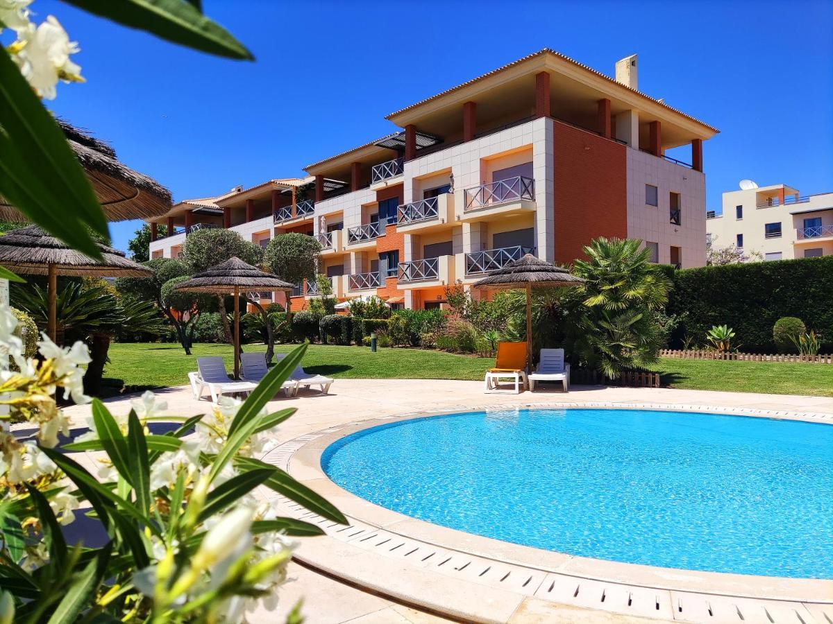 Fabulous Sunny Pool&Garden Condo By Becherish Albufeira Exteriér fotografie